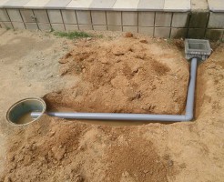 自宅の庭に排水口の設置